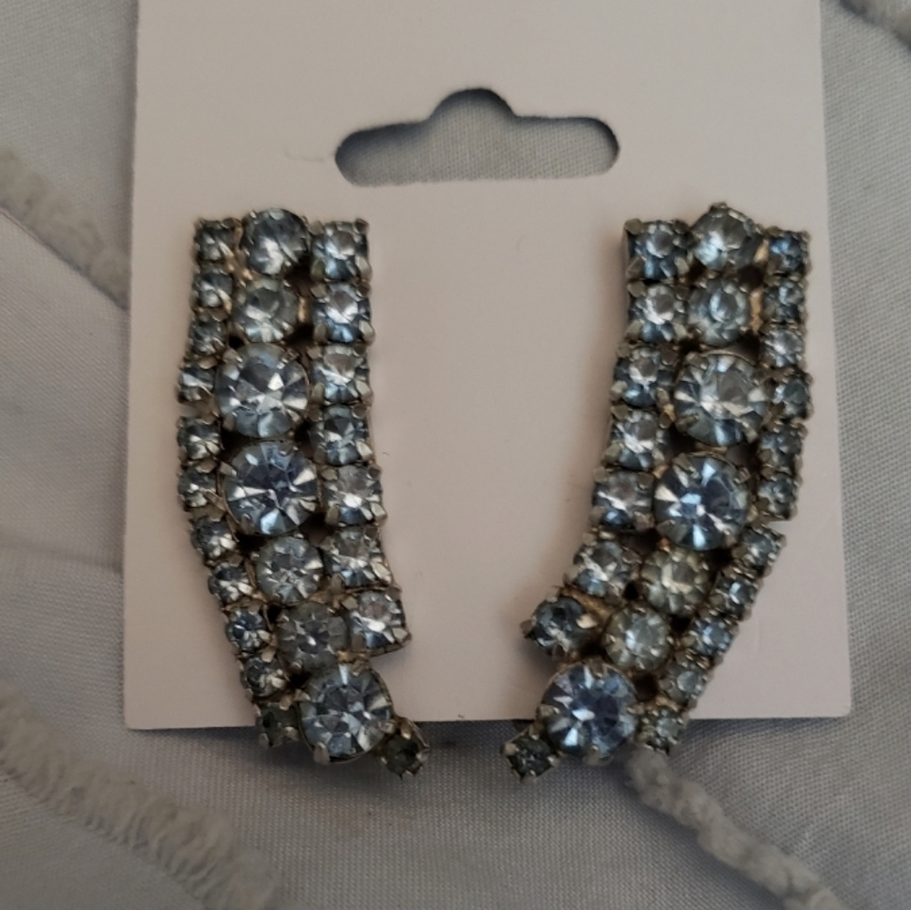 Elegant Silver Crystal Blue Earrings